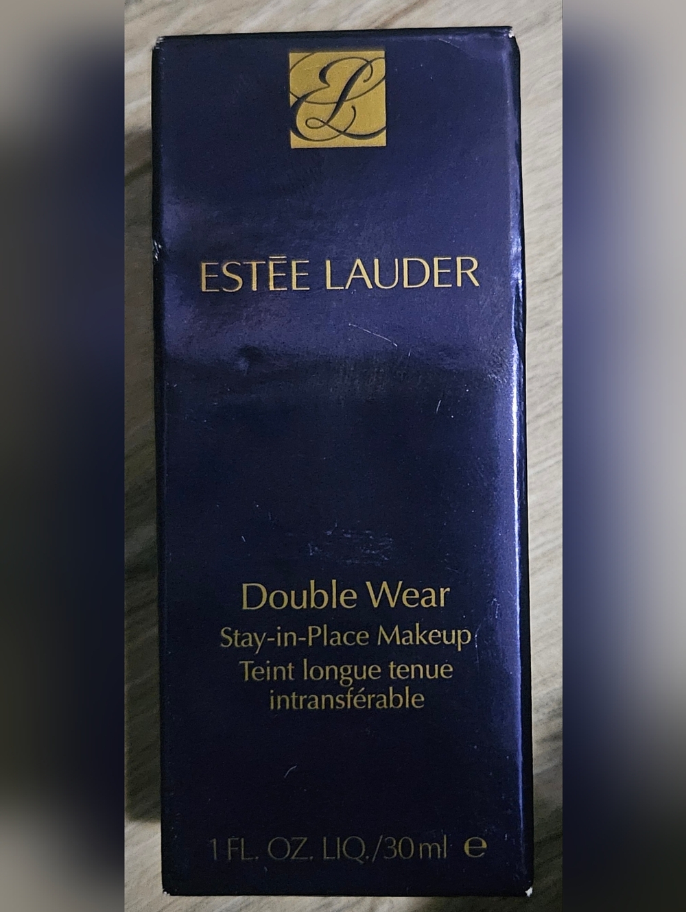 Estee Lauder Double Wear Foundation-1N2 - Picture 3 of 5